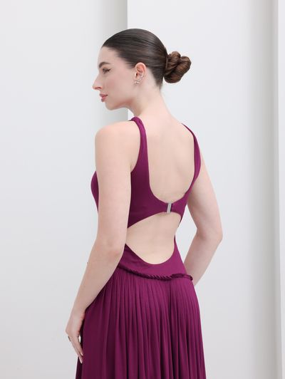 Deep Magenta Pleated Midi Abaya - Image 3